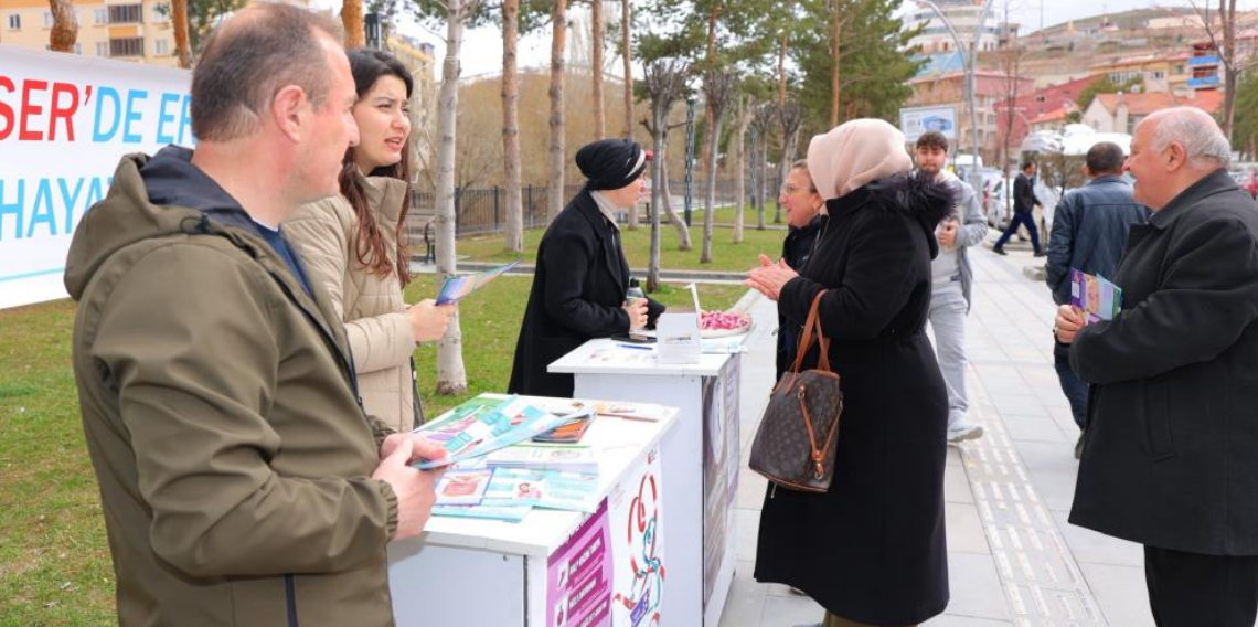 Bayburt’ta Kanser Haftası Farkındalığı, Vatandaşlara Erken Teşhis Uyarısı