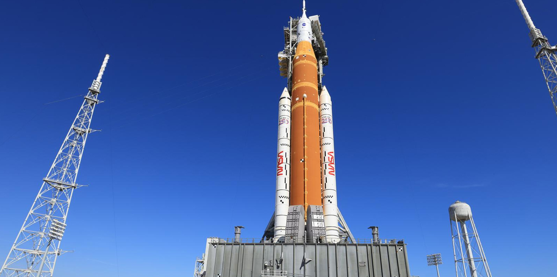 ABD Başkanı Trump, Artemis II mürettebatı ile telefonda görüştü: 