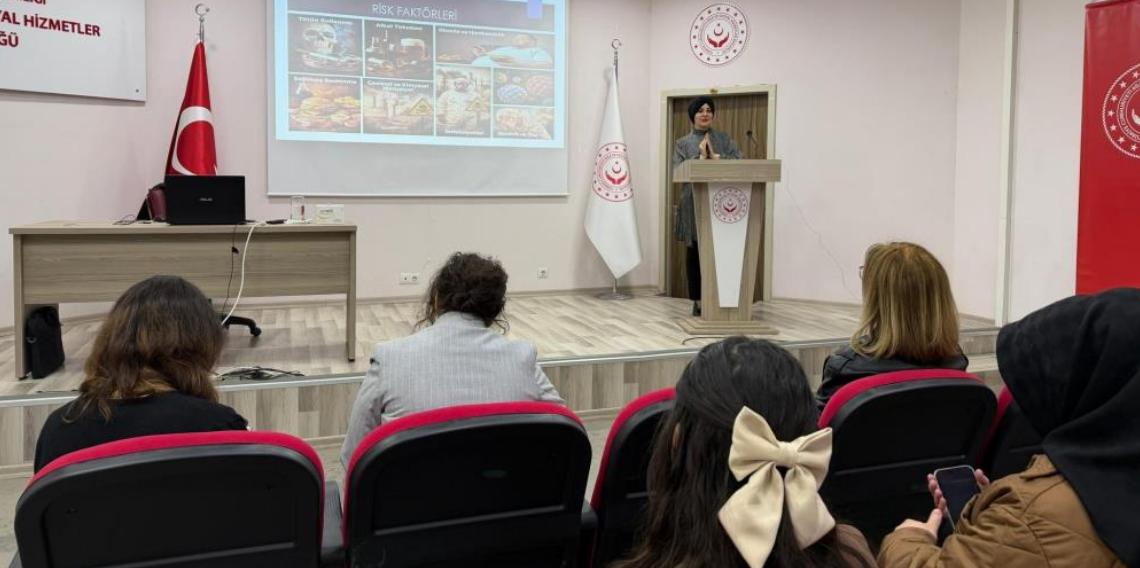 Bayburt’ta Ulusal Kanser Haftası Etkinliği, Erken Teşhis ve Tarama Programları Anlatıldı