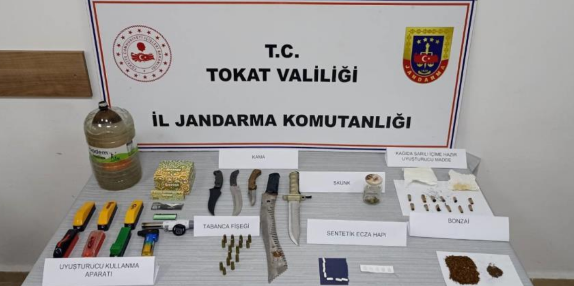 Zile’de Uyuşturucu Operasyonu, 4 Şüpheli Gözaltına Alındı