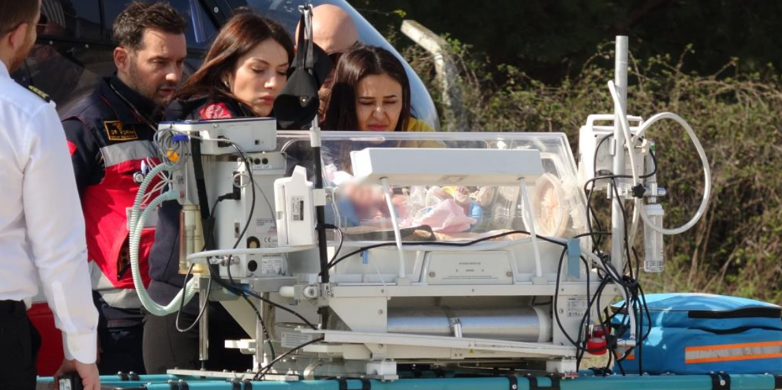 Samsun’da Zamanla Yarış, Solunum Sıkıntısı Yaşayan Yenidoğan Helikopterle Hayata Tutundu