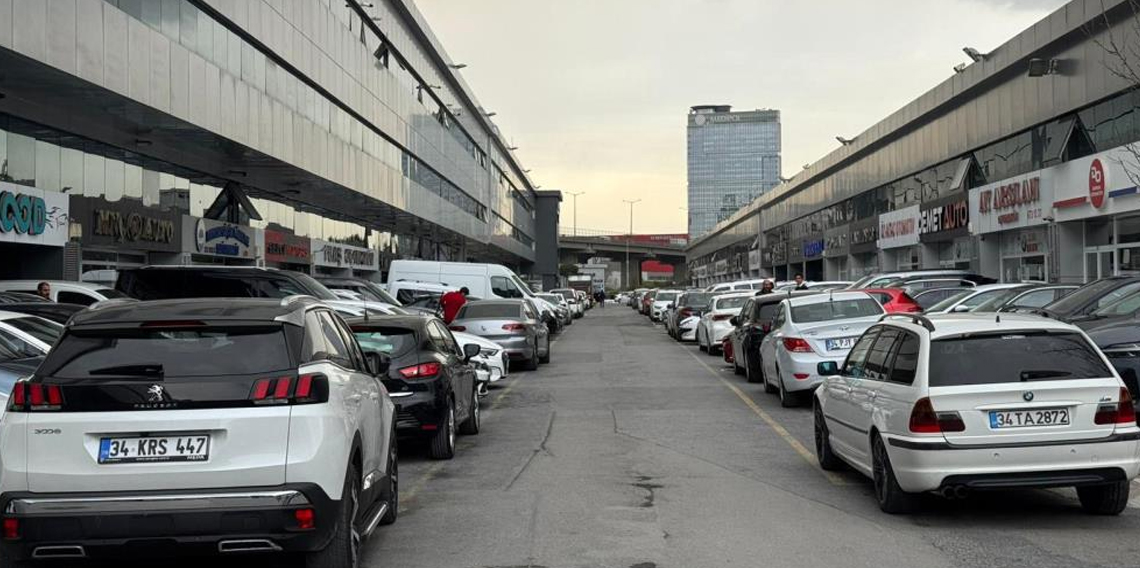 Hürmüz Boğazı otomobilde ikinci eli vurdu