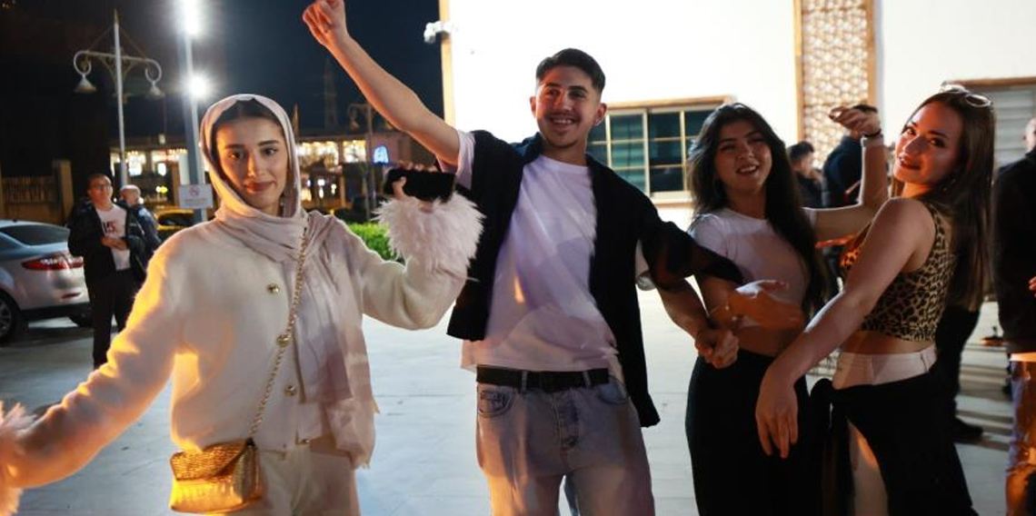 Manisalı Romanlar günlerini kutladı