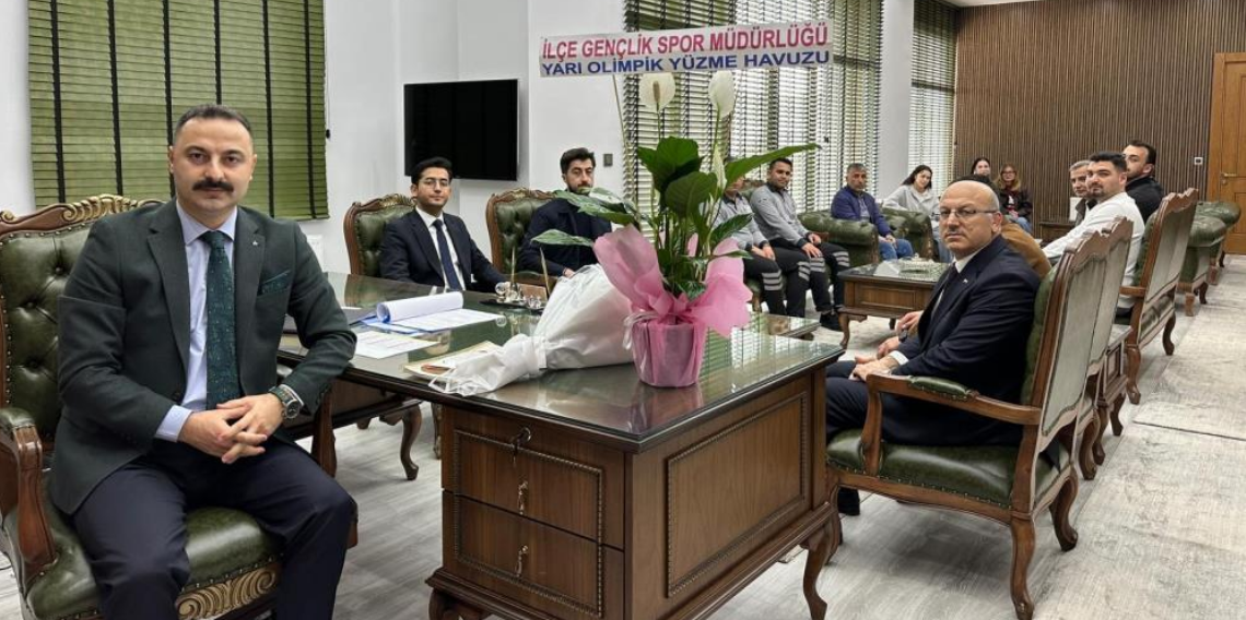 Havza’da öğretmenlere takdir, yüzme projelerine tam destek