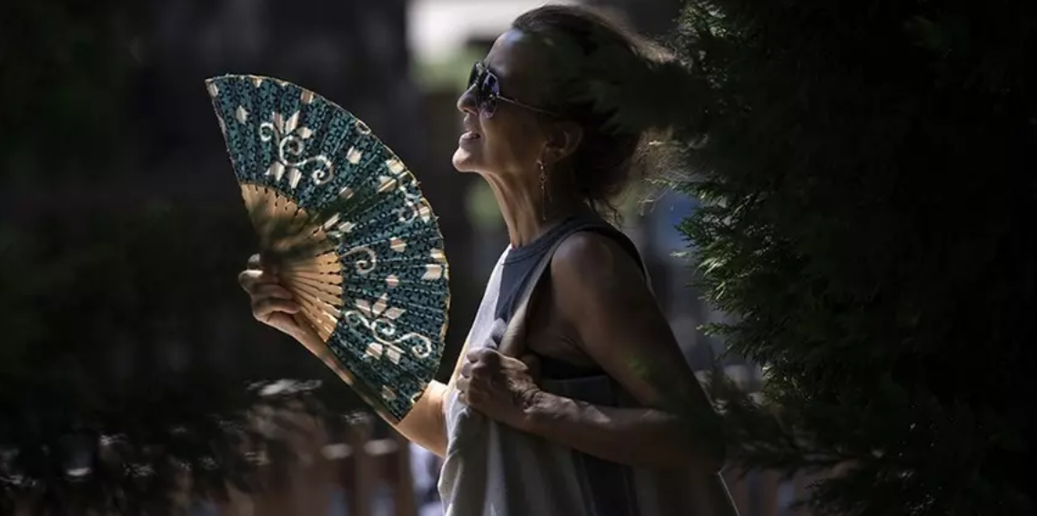 Türkiye’ye “Çöl Sıcakları” Geliyor: Gölgede 27 Dereceye Kadar Yükselecek