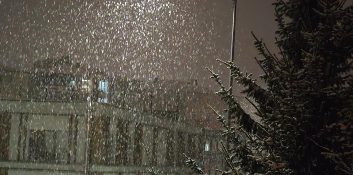 Kış geri geldi: Aşkale’de kar yağışı hayatı olumsuz etkiliyor