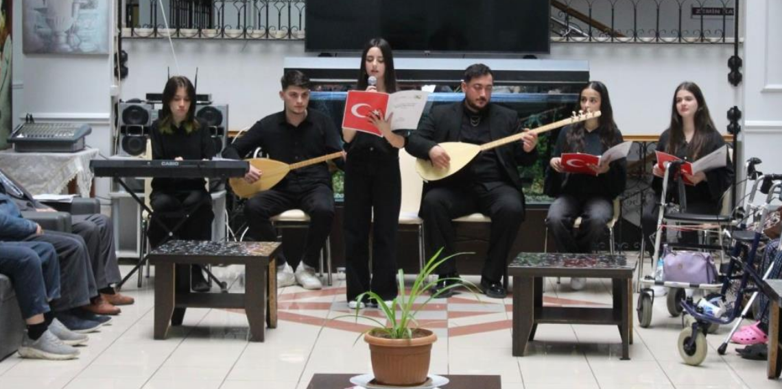 Milli ruh okul duvarlarını aşıp gönüllere dokunuyor