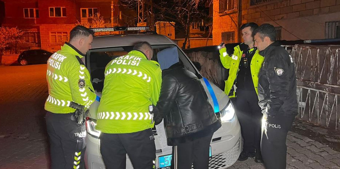 Nevşehir’de ilginç olay: Kaza sonrası, arkadaşı aracı kaçırdı