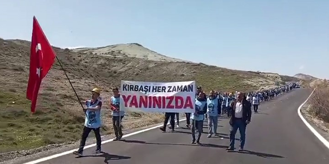 Doruk Madencilik işçileri Eskişehir’den Ankara’ya yürüdü