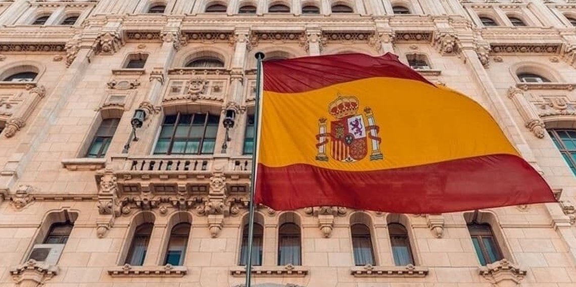 İspanya'nın Tahran Büyükelçiliği ateşkes sonrası yeniden açıldı