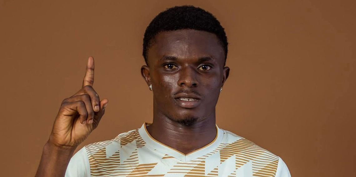 Futbol dünyası şokta! Genç futbolcunun kafasına sıktılar