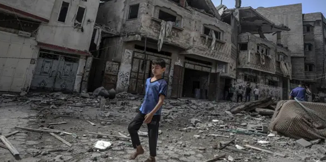 İsrail, Gazze'de polis aracını vurdu: 1'i çocuk 4 kişi hayatını kaybetti