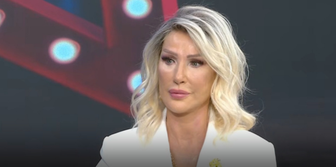 Seda Sayan: “Para Yüzünden Hiç Boşanmadım” Diyerek Kadınlara Kritik Uyarı Yaptı