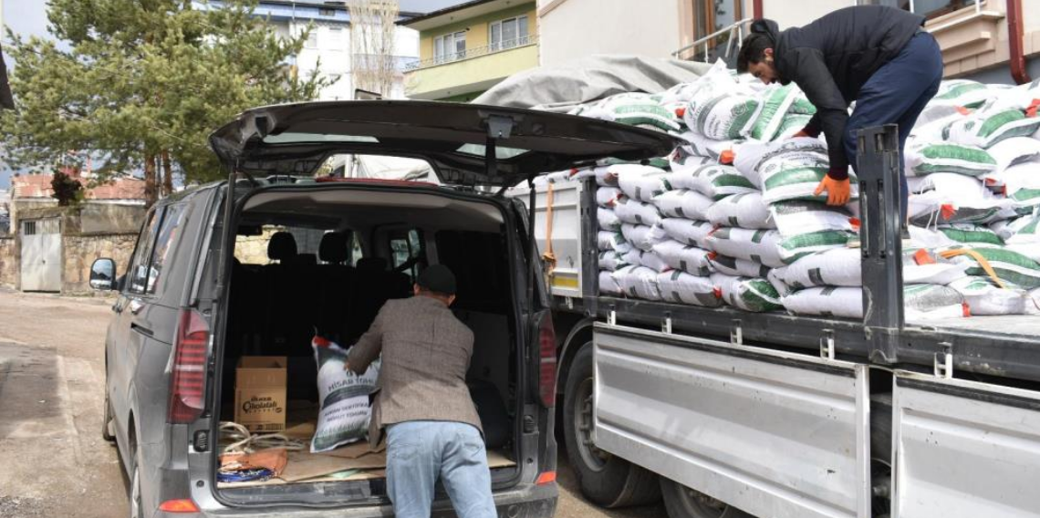 Bayburt’ta üreticilere yüzde 75 hibeli nohut tohumu dağıtıldı