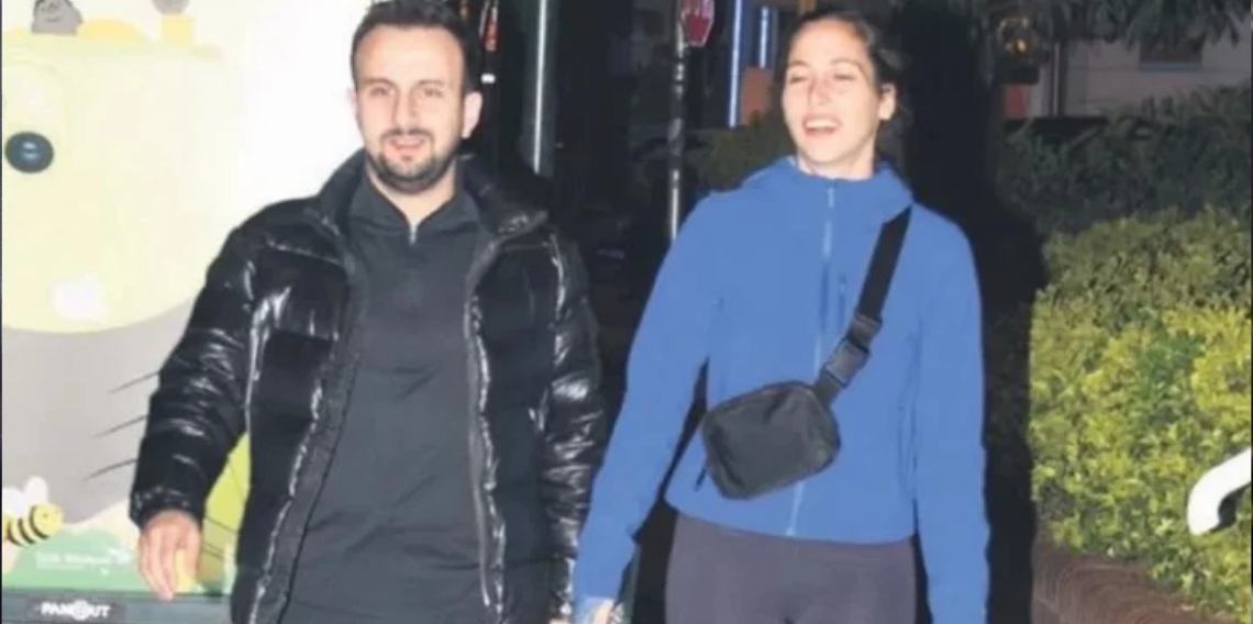 Zehra Çilingiroğlu ve Mürsel Kaya aşkı 4 yılı geride bıraktı: Kalpli yorum dikkat çekti