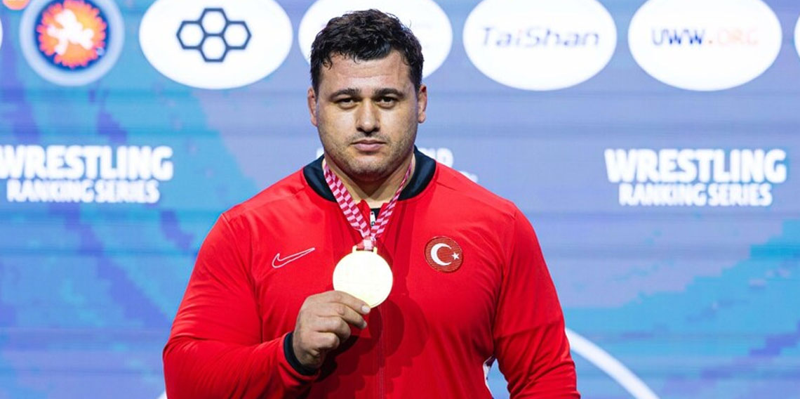 Rıza Kayaalp, rekor için mindere çıkacak!