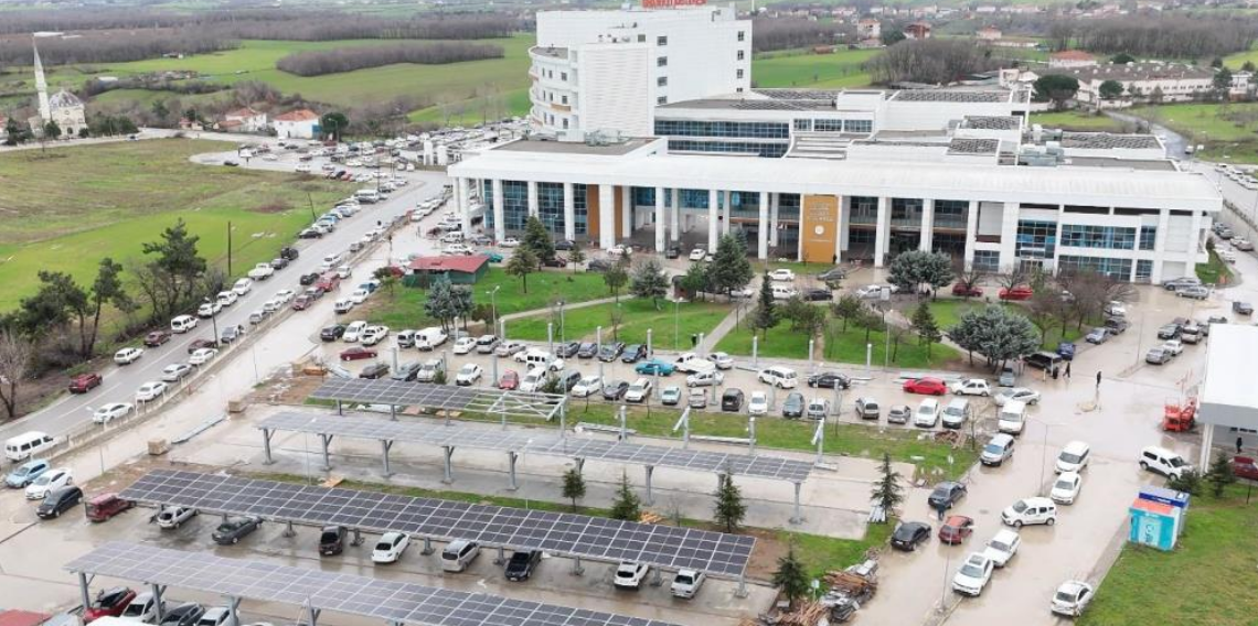 Bafra Devlet Hastanesi enerjisini güneşten sağlıyor: Günlük 50 bin TL tasarruf