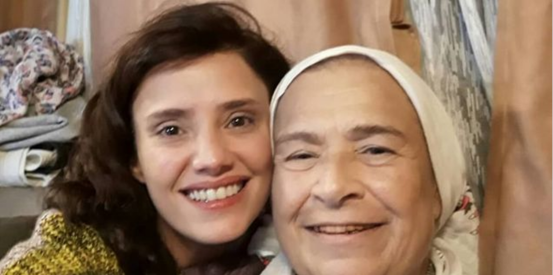 Devlet Tiyatrosu Sanatçısı Feyha Çelenk 80 Yaşında Hayatını Kaybetti