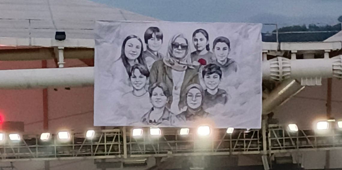 Trabzonspor Tribünlerinde Duygulandıran Pankart