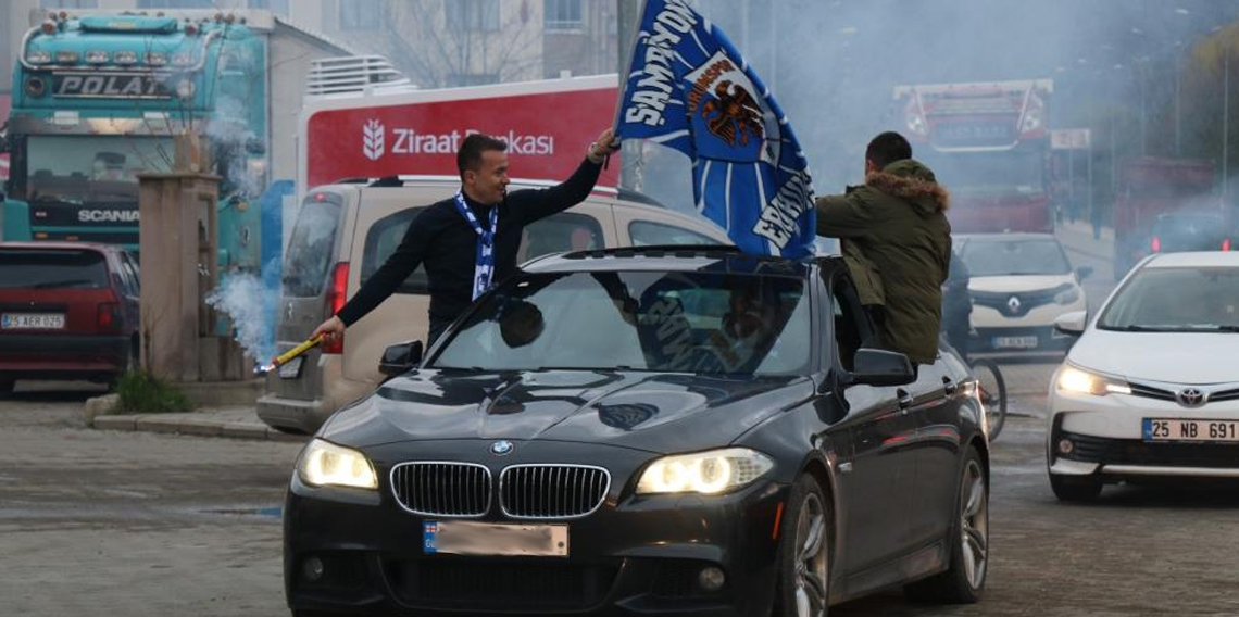 Oltu’da Erzurumspor’un şampiyonluk coşkusu