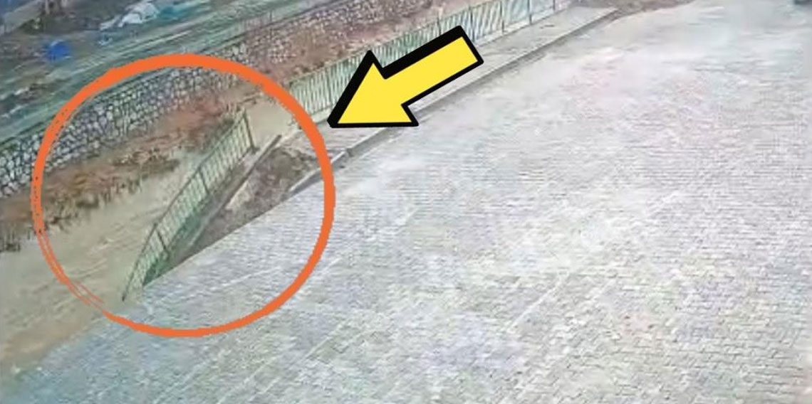 Yüksekova'da istinat duvarı çöktü