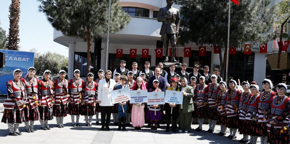 Akçaabat’ta Turizm Haftası Coşkusu: Kültür ve Sanat Etkinlikleri Yoğun İlgi Gördü