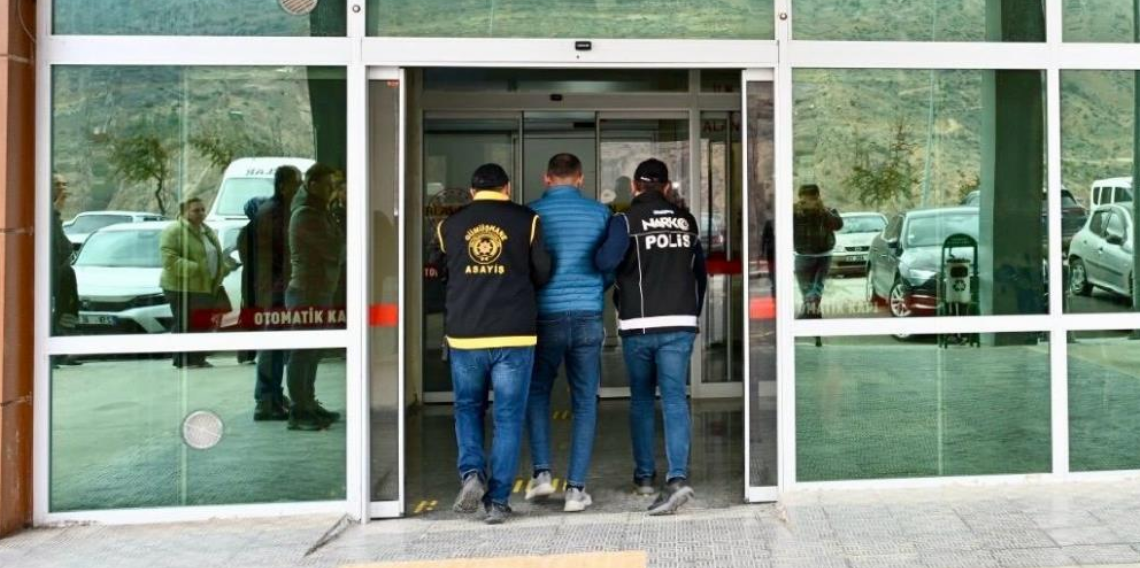 Gümüşhane'de uyuşturucu ve kaçakçılığa darbe