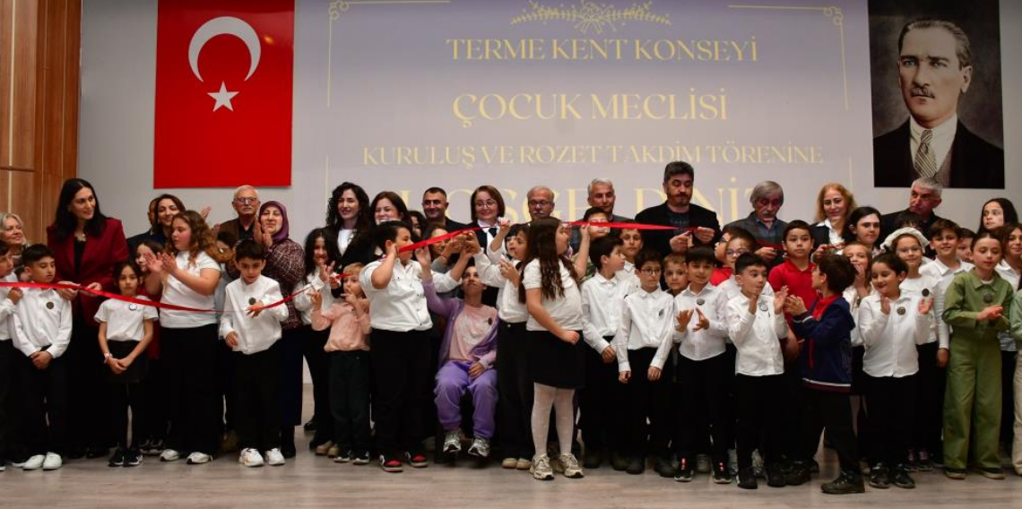 Terme'de çocuklar yönetimi katılıyor