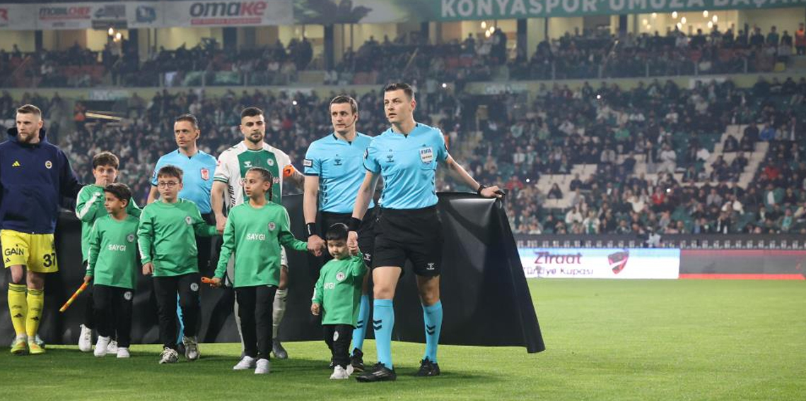 Tavaslı minik Mehmet için Konyaspor-Fenerbahçe maçının seremonisinde farkındalık oluşturuldu