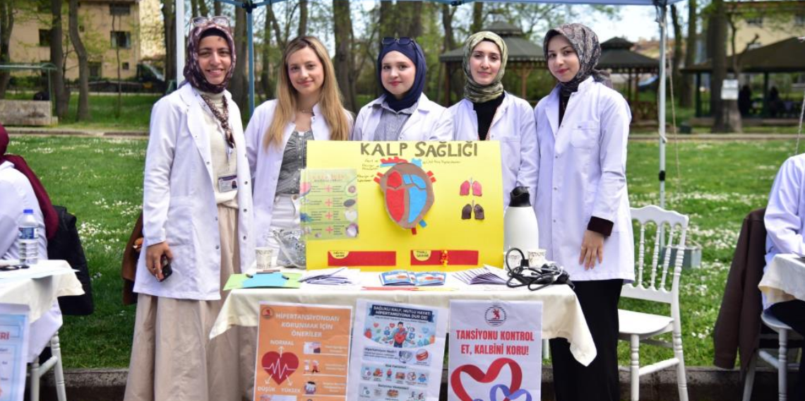 Ücretsiz sağlık tarama hizmeti Çakırlar Korusu'nda vatandaşlarla buluştu