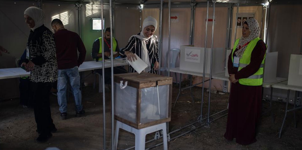 Filistinliler yerel seçim için sandık başında