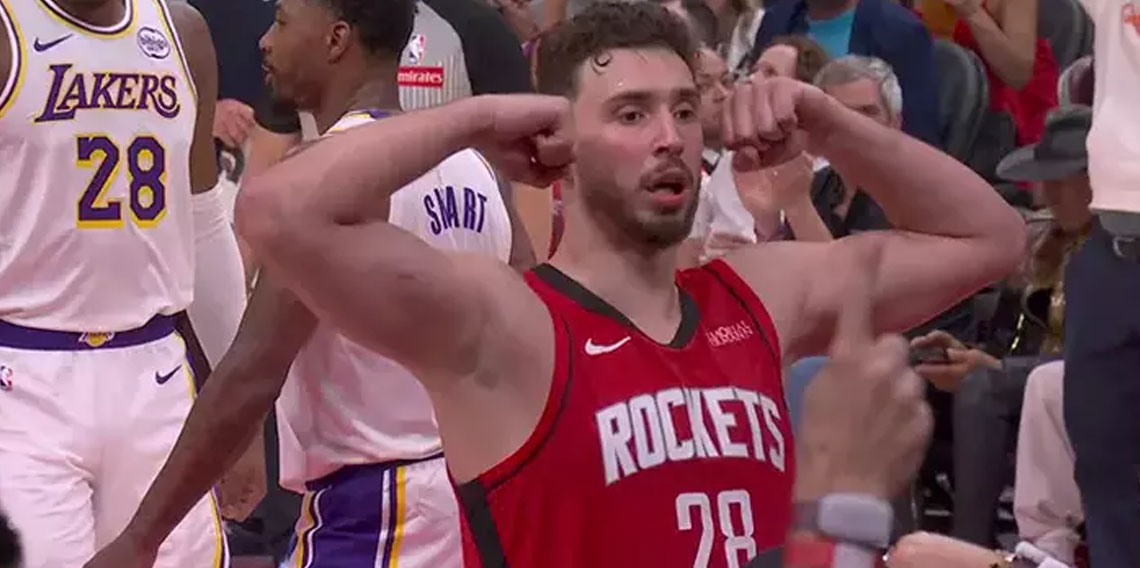 Rockets, Alperen Şengün'ün 19 sayı attığı maçta Lakers'ı yendi