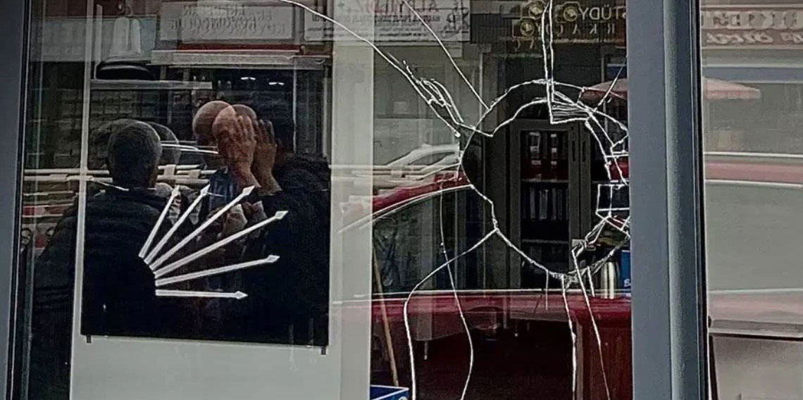 CHP Keçiören İlçe Başkanlığı'na taşlı saldırı: Şüpheli tutuklandı