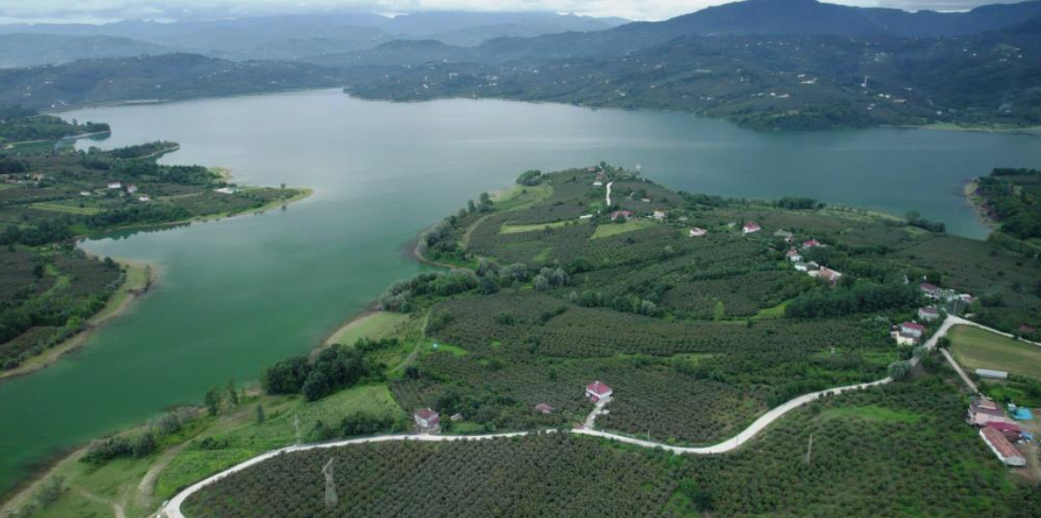 Yağmurlar Samsun'a içme suyu sağlayan barajları doldurup taşırdı