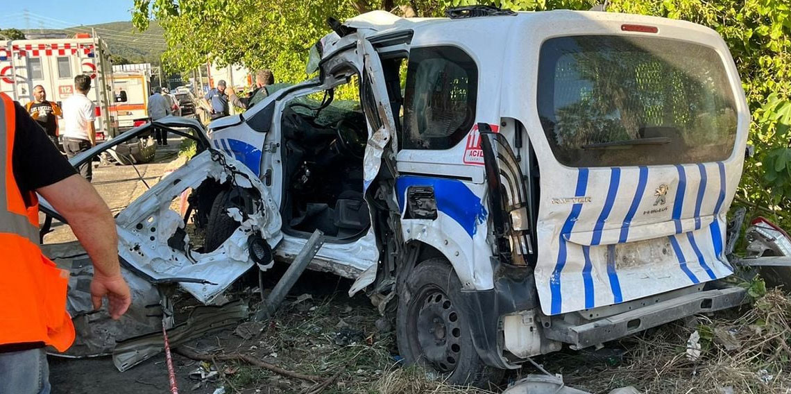 İzmir'deki zincirleme kazada 1 polisimiz şehit! 2 ölü, 5 yaralı