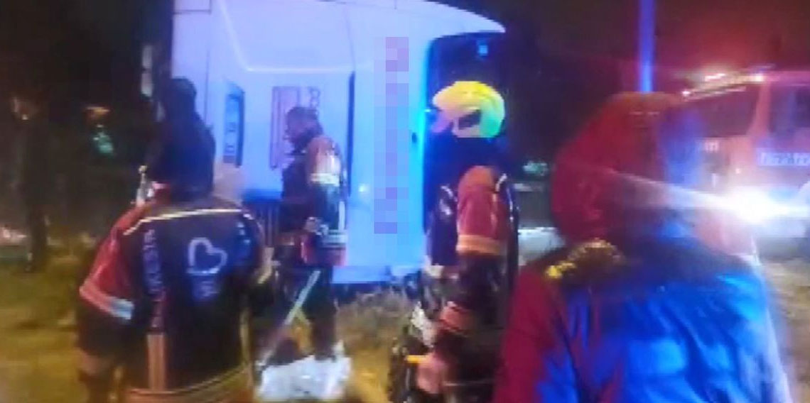 Balıkesir'de yolcu otobüsü devrildi! 3 kişi öldü, 31 kişi yaralandı