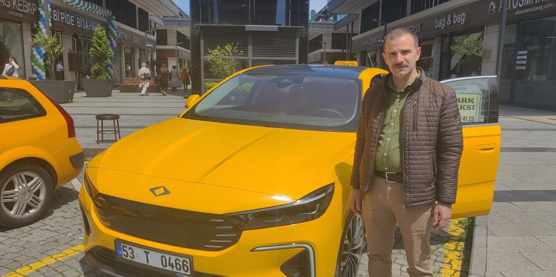 Rize'nin ilk Togg T10F taksisi yollarda