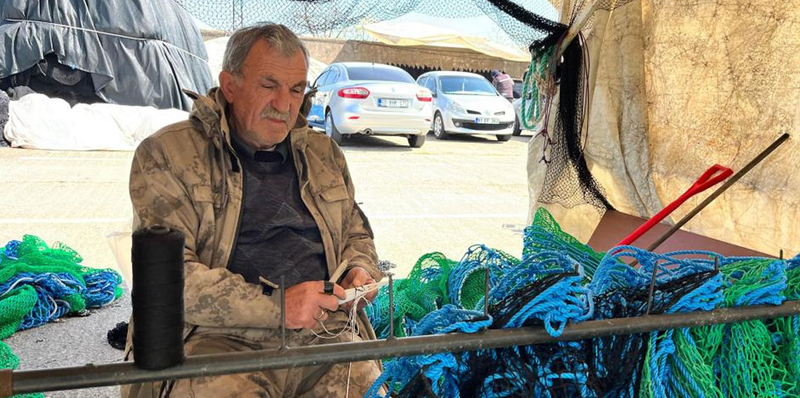 Fatsa'da 58 yıllık balıkçı mesleğinin başında