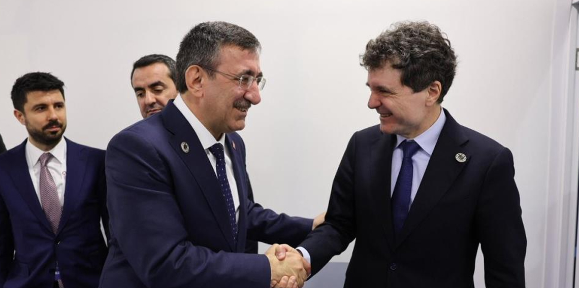 Yılmaz, Romanya Cumhurbaşkanı Dan’la görüştü