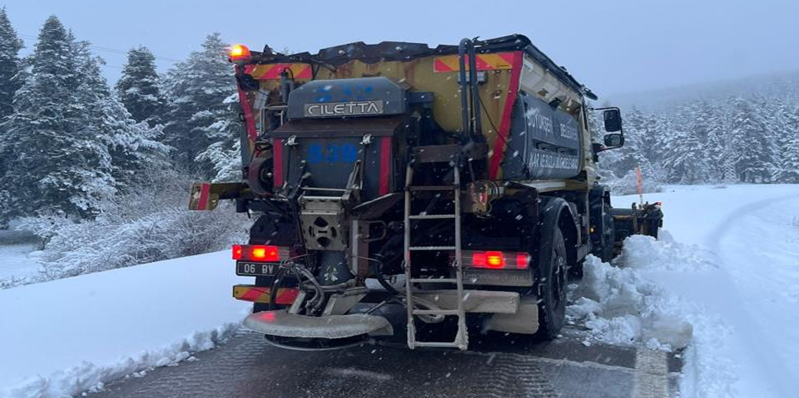 Ankara'da kar yağışı etkili oldu