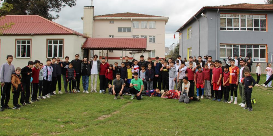 MYO’nun Bir Kitap Bir Gülümseme kampanyası kalplere dokundu