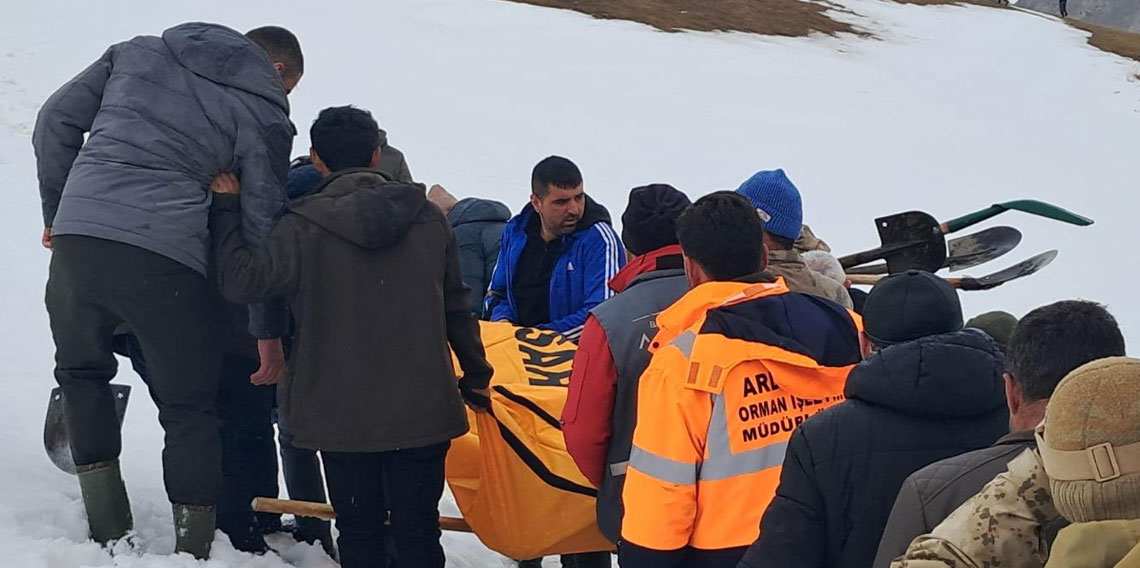 Artvin'de çığ altında kalan çobanın cansız bedenine ulaşıldı