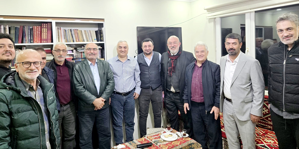 Ayhan Sürmen Trabzon'da Hemşehri Dernekleri ile bir araya geldi