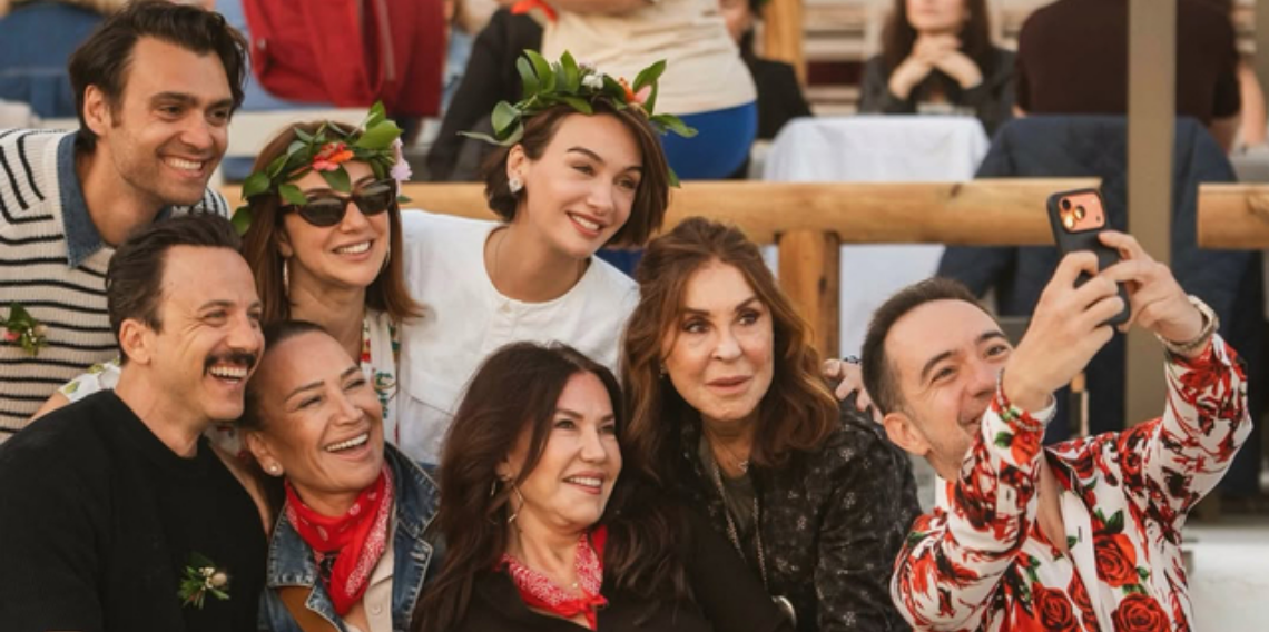 Birce Akalay’dan aşk dolu paylaşım! “Bazı rüyalar gerçeğe dönüştü”