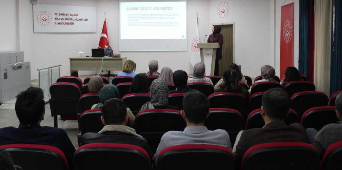 Bayburt’ta meslek elemanlarına “Özel Çocuklarla Çalışma” eğitimi
