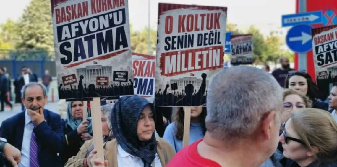 CHP'de Afyon kararı: Kritik isim görevden alındı