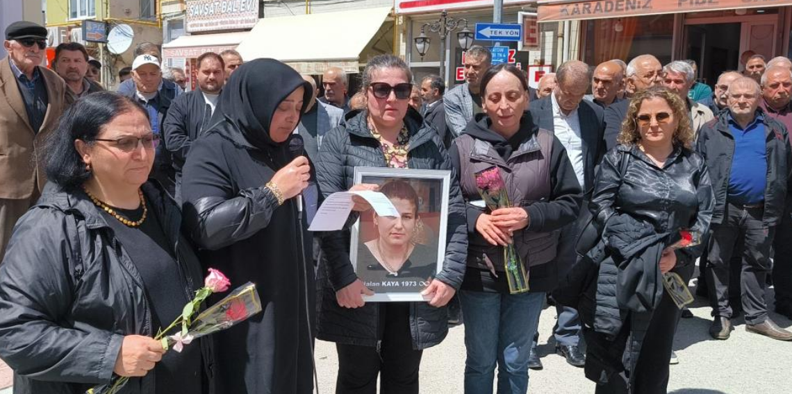 Zihinsel engelli kızına istismarı öğrenince kalbi buna dayanmayan anne için Şavşat halkı bir araya geldi