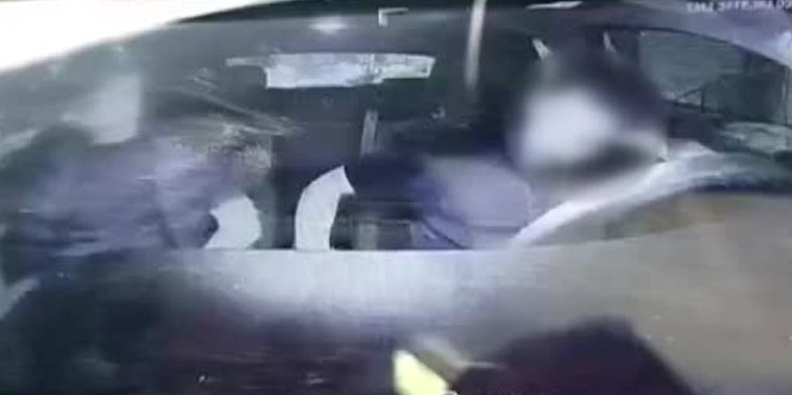 Boynuna ip geçirilerek darp edildi