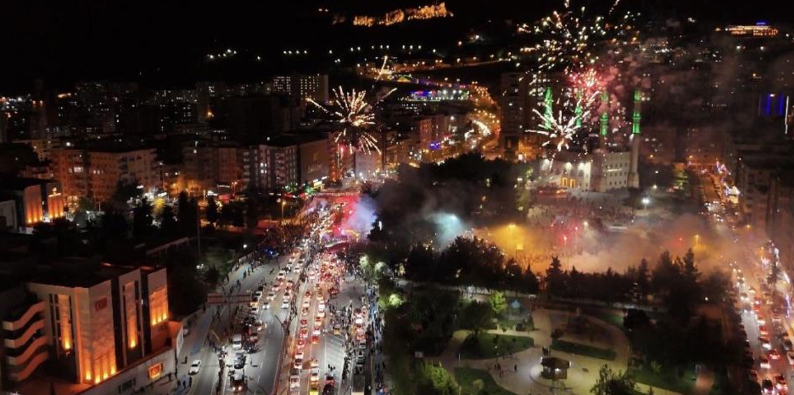 Mardin’de çifte şampiyonluk coşkusu