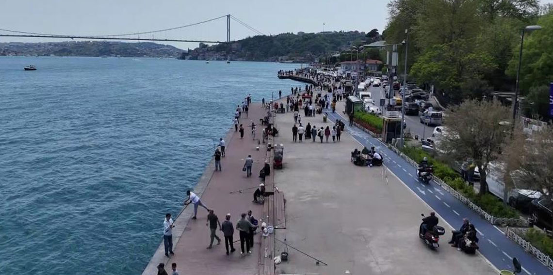 İstanbul’da güneşi gören sahile koştu